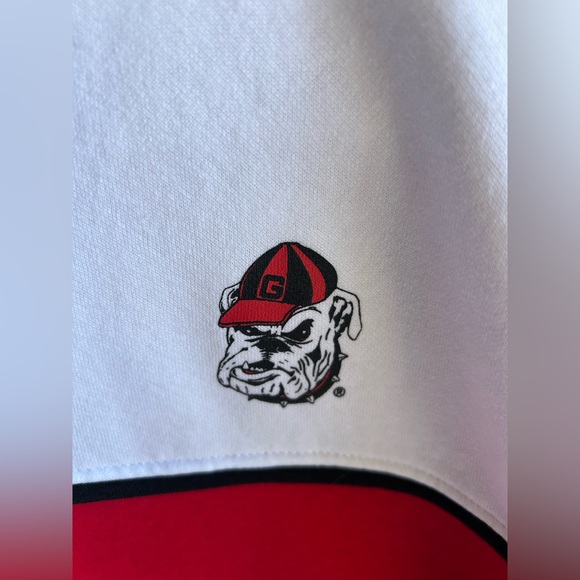 Champion University Of Georgia Bulldogs College Sweater in Red and White. - Picture 6 of 8